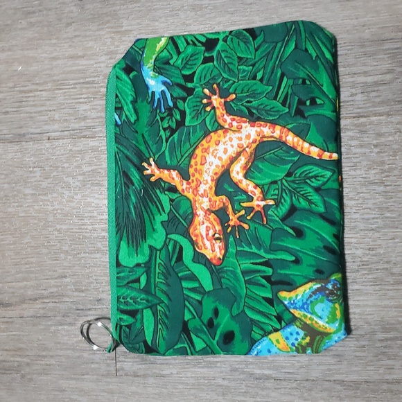 Handbags - Lizard zipper pouch